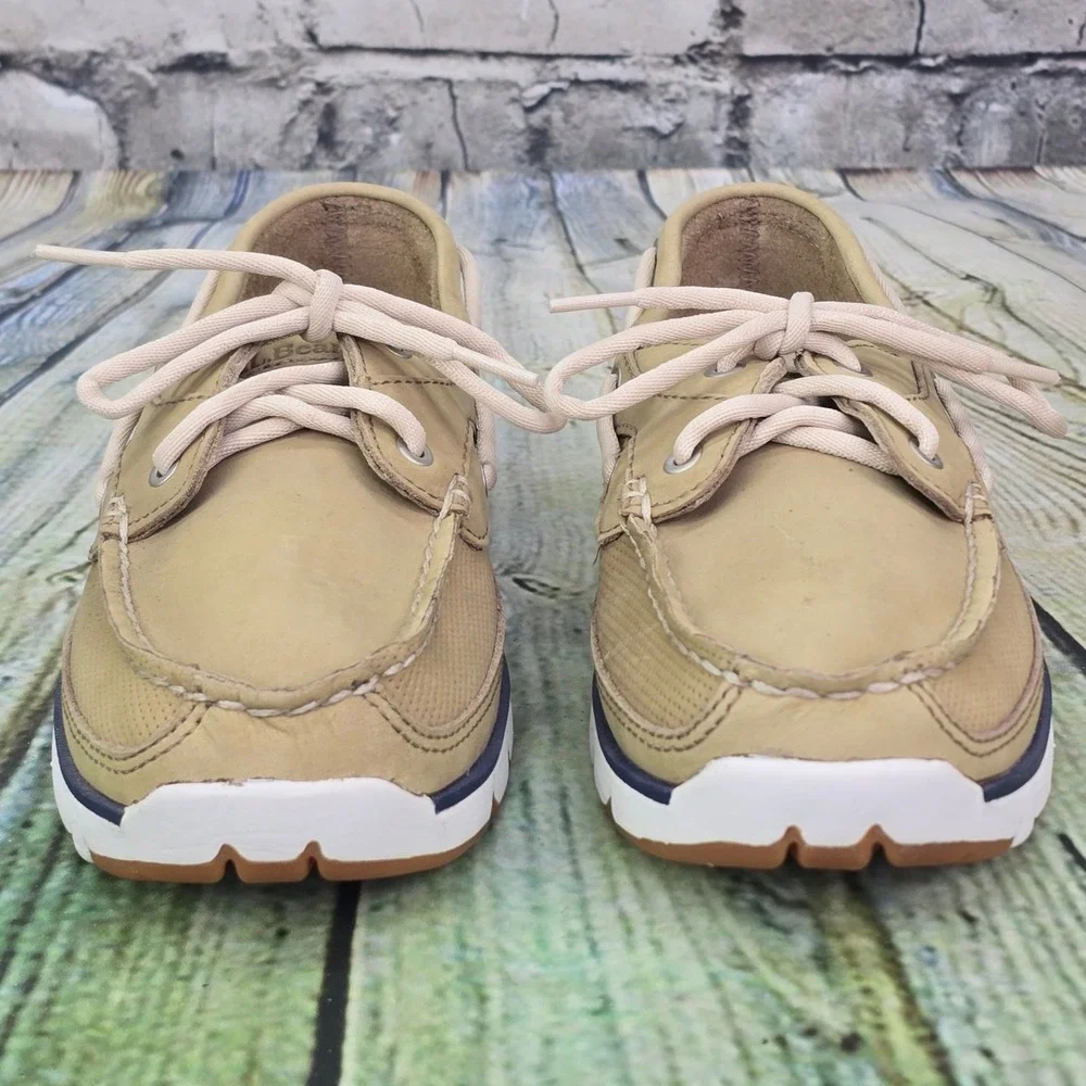 LL Bean Portlander Boat Shoes Womens 8 Medium Tan Leather Nautical Flag 293451